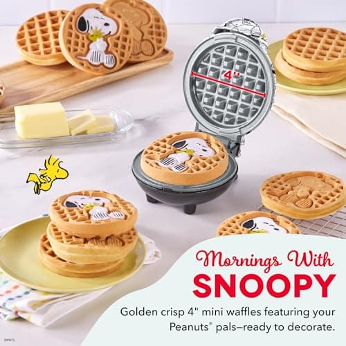 Peanuts x Dash Mini Waffle Maker